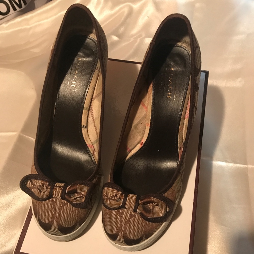 Coach wedges